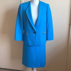 A blue blazer that’s so cute